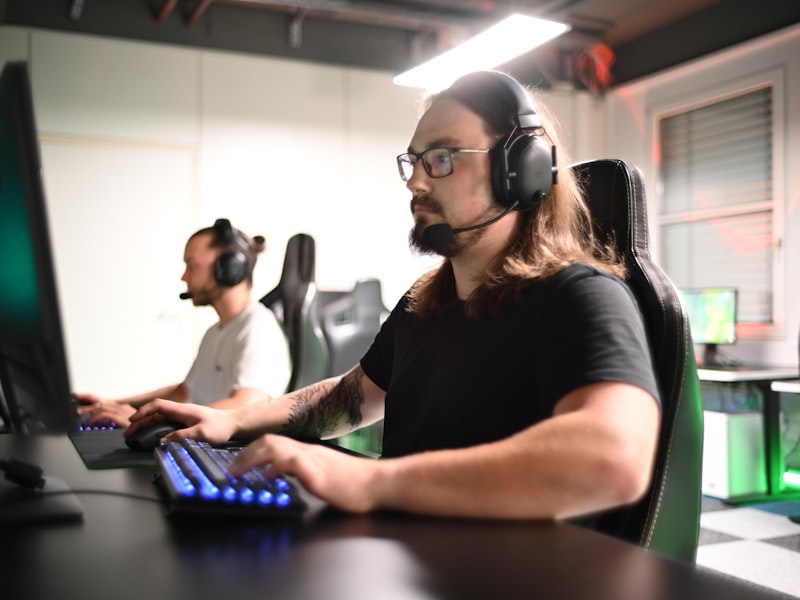 Squad pods on the competitive floor